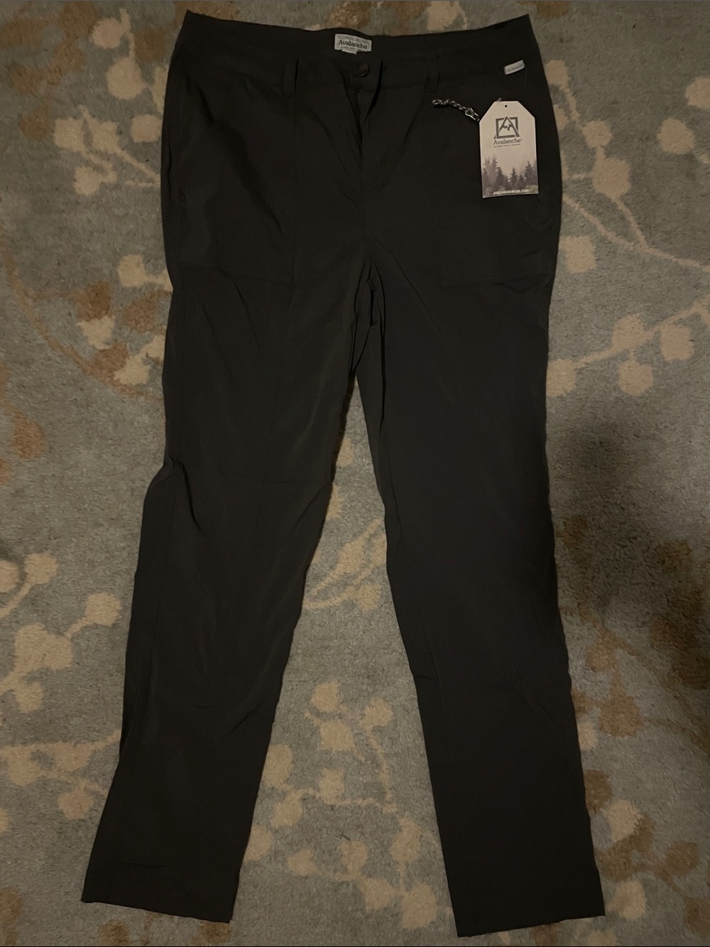 Avalanche Women’s Performance Travel/Hiking Pants Gray Size L NWT